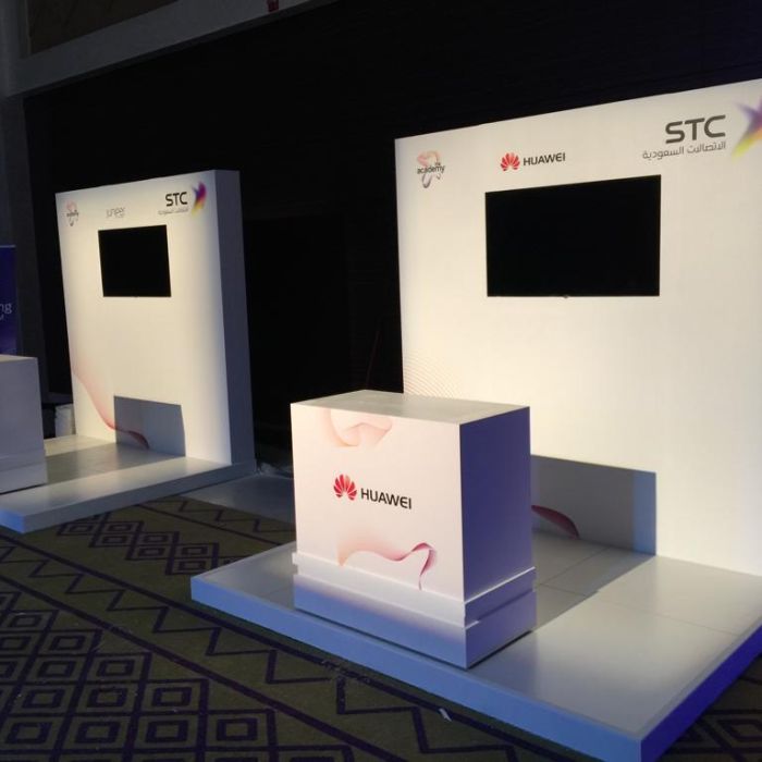 decb9a70-cd63-464f-bc9e-56049ba46dd6